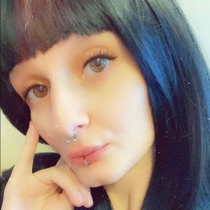 Meet your Posher, Molly